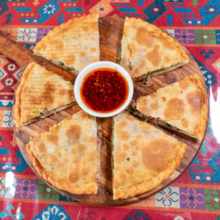 H2. Gosh Naan 羊肉馅饼