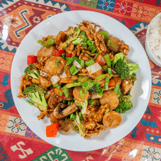 Hunan Chicken or Beef